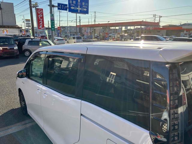 ヴォクシー ハイブリッドV ドライブレコーダー ETC バックカメラ ナビ TV クリアランスソナー オートクルーズコントロール レーンアシスト 衝突被害軽減システム 両側電動スライドドア オートマチックハイビーム(39枚目)