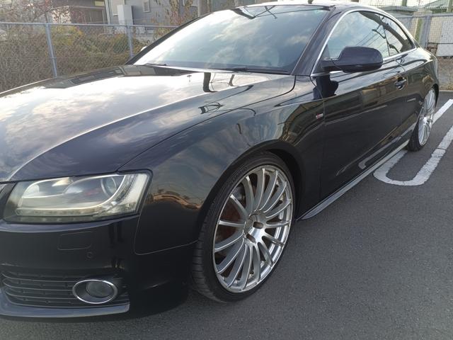 Ａ５ ２．０ＴＦＳＩクワトロ　４ＷＤ　黒レザーシート　パワーシート　バックカメラ　ナビ　バックカメラ　１８インチＡＷ　ＨＩＤ　ＥＴＣ　Ｂｌｕｅｔｏｏｔｈ（10枚目）