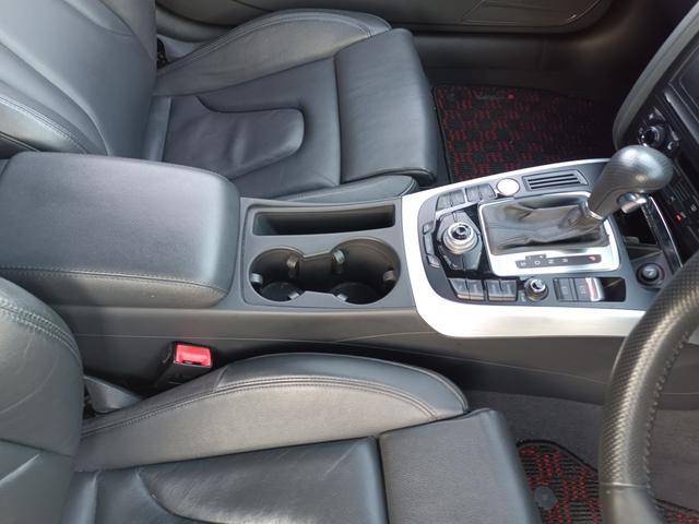 Ａ５ ２．０ＴＦＳＩクワトロ　４ＷＤ　黒レザーシート　パワーシート　バックカメラ　ナビ　バックカメラ　１８インチＡＷ　ＨＩＤ　ＥＴＣ　Ｂｌｕｅｔｏｏｔｈ（24枚目）