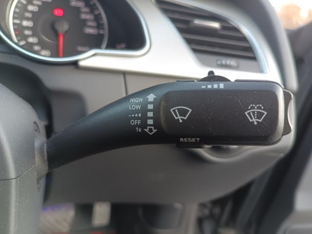 Ａ５ ２．０ＴＦＳＩクワトロ　４ＷＤ　黒レザーシート　パワーシート　バックカメラ　ナビ　バックカメラ　１８インチＡＷ　ＨＩＤ　ＥＴＣ　Ｂｌｕｅｔｏｏｔｈ（30枚目）