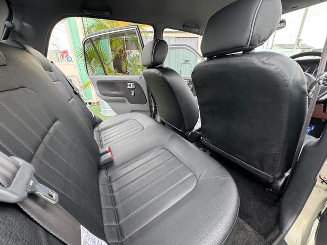 ミラジーノ ミニライトスペシャル　ＡＩにも選ばれた専門店　走行６８４７０ｋｍ　ユーザー様より直接買取　ブラックウッドインテリア　ブラックプロテインレザーシート　ユピテルドライブレコーダー　ＥＴＣ　ミニライト１４インチＡＷ　最終型専用色（43枚目）