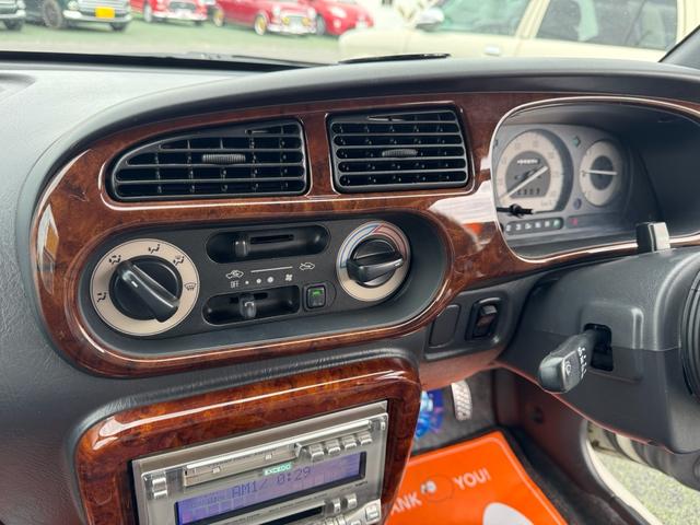 ミラジーノ ジーノ　ＡＩにも選ばれた専門店・純正ペイズリー柄シート・ブラウンウッドインテリア・エンジンマウント２箇所交換済・タイミングベルトＷＰ交換済・ＡＣコンプレッサー交換済・車検２年（18枚目）