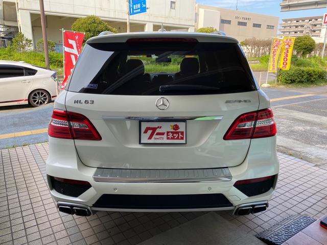 ＭＬ６３　ＡＭＧ　Ｖ８ツインターボ　５２５馬力　禁煙　黒革　ベンチレーター付シートヒーター　パノラマサンルーフ　地デジ付純正ナビ　後席モニター付　セルスターレーダー連動ドラレコ　スタッドレス１セット付(3枚目)