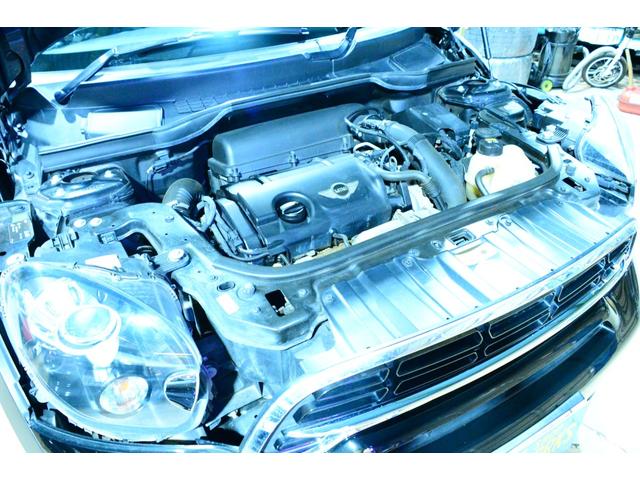 MINI クーパーS クロスオーバー オール4 オール4 4WD カスタムセンターメーター ブラックアウト(39枚目)