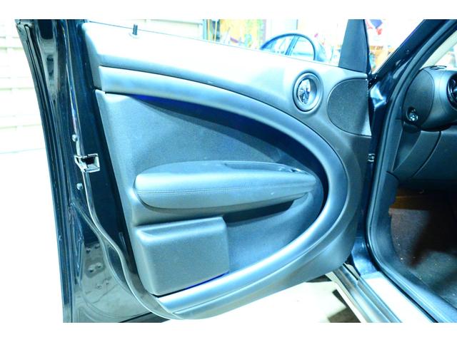 MINI クーパーS クロスオーバー オール4 オール4 4WD カスタムセンターメーター ブラックアウト(52枚目)