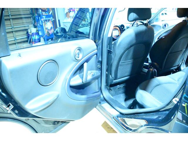 MINI クーパーS クロスオーバー オール4 オール4 4WD カスタムセンターメーター ブラックアウト(56枚目)