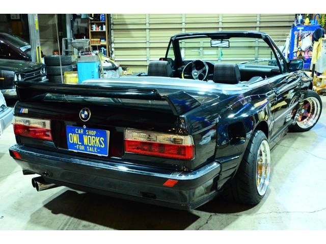 3シリーズ 320iカブリオーレ 6気筒2.5エンジン載せ替え公認 6連スロットル 5MT ワイドボディ Work-CR01R特別オーダーカラー 左ハンドル(7枚目)