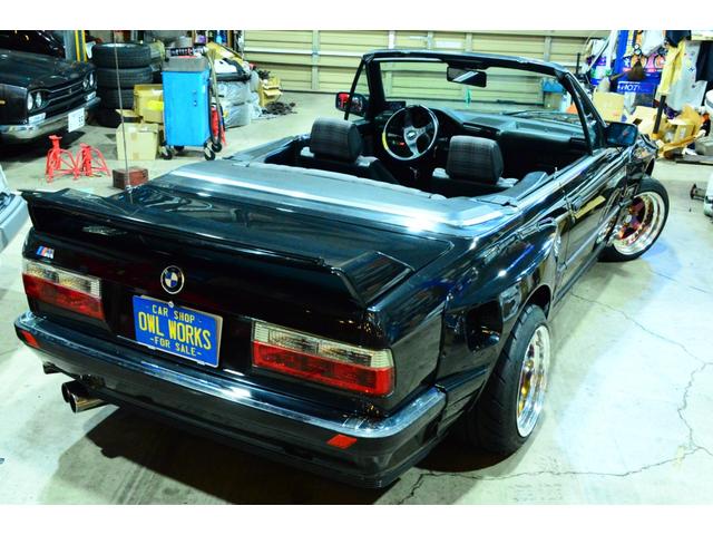 3シリーズ 320iカブリオーレ 6気筒2.5エンジン載せ替え公認 6連スロットル 5MT ワイドボディ Work-CR01R特別オーダーカラー 左ハンドル(8枚目)