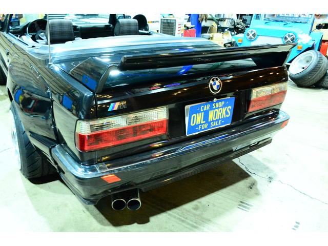 3シリーズ 320iカブリオーレ 6気筒2.5エンジン載せ替え公認 6連スロットル 5MT ワイドボディ Work-CR01R特別オーダーカラー 左ハンドル(21枚目)