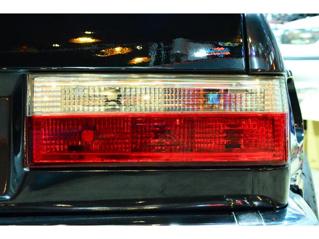 3シリーズ 320iカブリオーレ 6気筒2.5エンジン載せ替え公認 6連スロットル 5MT ワイドボディ Work-CR01R特別オーダーカラー 左ハンドル(23枚目)