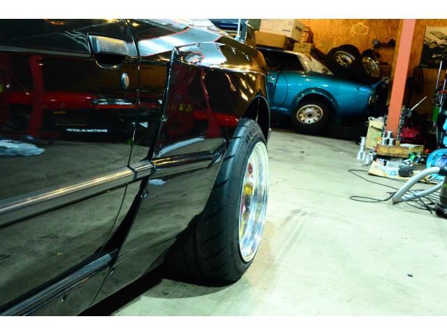 3シリーズ 320iカブリオーレ 6気筒2.5エンジン載せ替え公認 6連スロットル 5MT ワイドボディ Work-CR01R特別オーダーカラー 左ハンドル(38枚目)