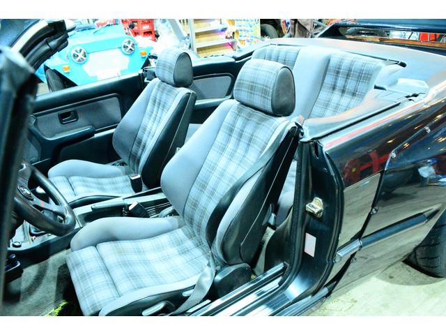 3シリーズ 320iカブリオーレ 6気筒2.5エンジン載せ替え公認 6連スロットル 5MT ワイドボディ Work-CR01R特別オーダーカラー 左ハンドル(50枚目)