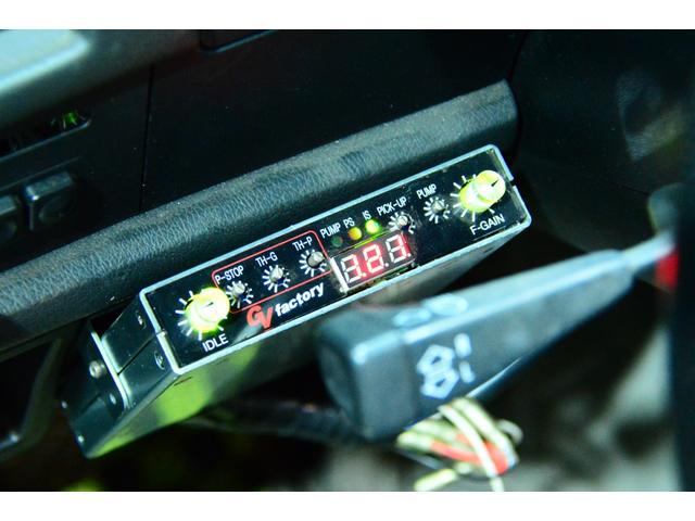 3シリーズ 320iカブリオーレ 6気筒2.5エンジン載せ替え公認 6連スロットル 5MT ワイドボディ Work-CR01R特別オーダーカラー 左ハンドル(52枚目)