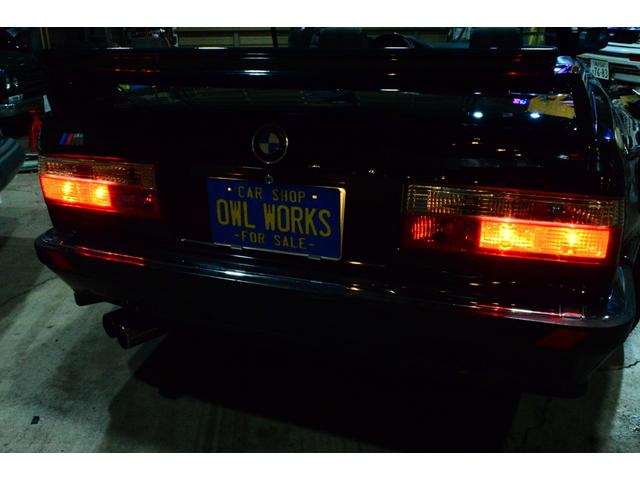 3シリーズ 320iカブリオーレ 6気筒2.5エンジン載せ替え公認 6連スロットル 5MT ワイドボディ Work-CR01R特別オーダーカラー 左ハンドル(70枚目)