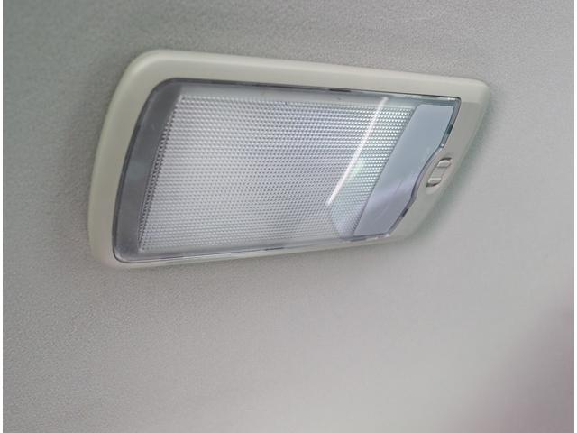 ハイゼットカーゴ クルーズターボＳＡＩＩＩ　レーダーブレーキサポート　メモリーナビ　バックカメラ　電動格納ドアミラー　全席パワーウィンドゥ　サイドバイザー　キーレス　オーバーヘッドコンソール　オートハイビーム　アイドリングストップ　車線逸脱（25枚目）