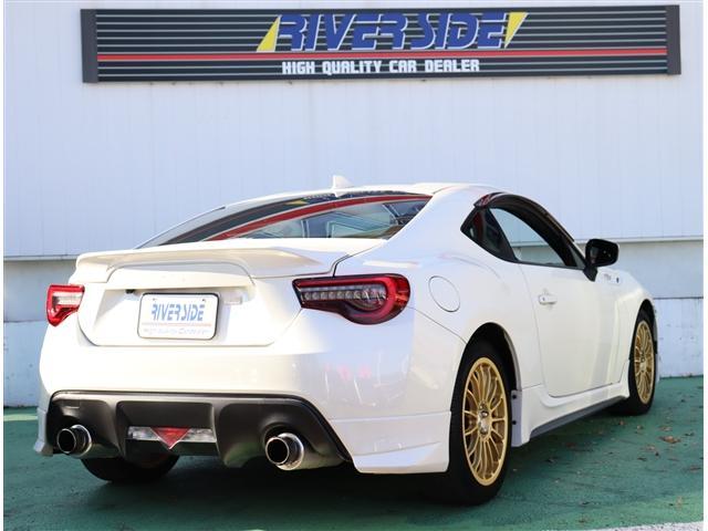 ８６ ＧＴ　メモリーナビ＆ＴＶバックカメラ　ＥＴＣ　前後ドライブレコーダー　ＴＲＤエアロ　ＨＫＳマフラー　ＯＺアルミ　ＬＥＤオートライト　ＬＥＤテール　パドルシフト　スマートキープッシュスタート　サイドバイザー（6枚目）