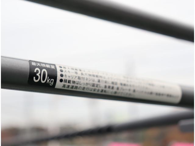 エブリイ ＰＣリミテッド　ルーフキャリア　メモリーナビ＆ＴＶ　ＥＴＣ　キーレス　電動格納ドアミラー　前席パワーウィンドウ　オーバーヘッドコンソール　サイドバイザー　ゴムマット　盗難防止　ライトレベライザー　両側スライドドア（35枚目）