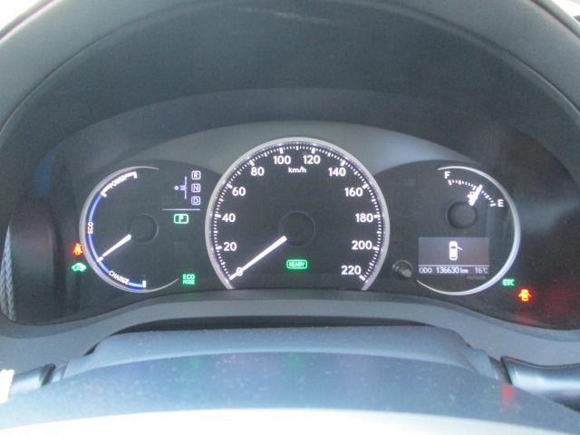 ＣＴ ＣＴ２００ｈ　バージョンＬ　モデリスタエアロ　黒革シート　シートヒータ　純正ナビＴＶバックカメラ　ＥＴＣ　１９インチアルミ　スマートキープッシュスタート　ＨＩＤオートライト　ローダウン　オートエアコン　盗難防止　横滑り防止（11枚目）
