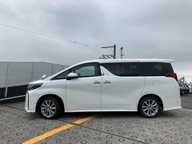 2.5S タイプゴールド 登録済未使用車 ディスプレイオーディオナビ バックカメラ 後席モニター ETC2.0 衝突被害軽減ブレーキ レーダークルーズコントロール パワーバックドア LEDヘッドランプ 568(2枚目)