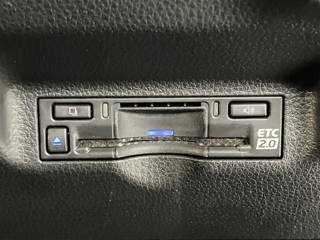 シエンタ ハイブリッドＺ　ＴＳＳ　エアバック　キーレスエントリー　ナビＴＶ　イモビライザー　バックモニター　ＬＥＤヘッドライト　ＥＴＣ車載器　横滑り防止　スマートキー　オートエアコン　サイドエアバッグ　ＷＳＲＳ　３列シート（9枚目）