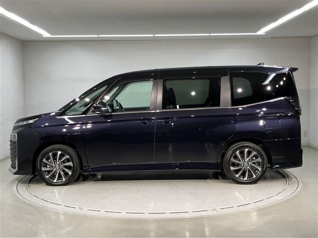 ヴォクシー Ｓ－Ｚ　ＤＶＤ再生機能　スマートキープッシュスタート　両側電動パワースライドドア　パワーウインドウ　ＥＴＣ車載器　ＬＥＤライト　アルミホイール　盗難防止装置　横滑り防止機能　キーフリー　ナビＴＶ　メモリナビ（2枚目）