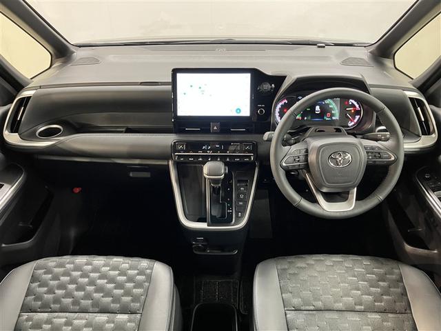 ヴォクシー Ｓ－Ｚ　ＤＶＤ再生機能　スマートキープッシュスタート　両側電動パワースライドドア　パワーウインドウ　ＥＴＣ車載器　ＬＥＤライト　アルミホイール　盗難防止装置　横滑り防止機能　キーフリー　ナビＴＶ　メモリナビ（5枚目）