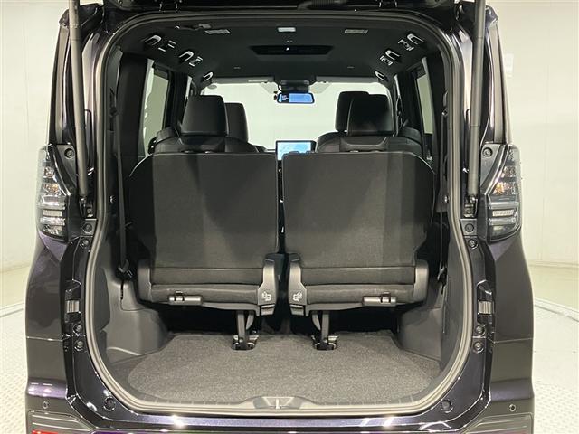 ヴォクシー Ｓ－Ｚ　ＤＶＤ再生機能　スマートキープッシュスタート　両側電動パワースライドドア　パワーウインドウ　ＥＴＣ車載器　ＬＥＤライト　アルミホイール　盗難防止装置　横滑り防止機能　キーフリー　ナビＴＶ　メモリナビ（22枚目）