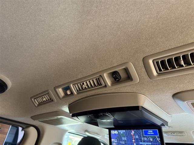 ハイエースバン ロングスーパーＧＬ　ダブルエアコン　助手席エアバッグ　ＬＥＤヘッド　運転席エアバッグ　イモビライザー　オートエアコン　フルセグテレビ　フルタイム４ＷＤ　メモリナビ　パワーステアリング　スマ－トキー　ワンオーナー車　ＡＢＳ（13枚目）