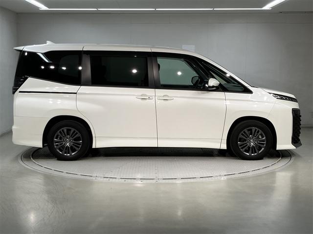 ヴォクシー S-G Rカメラ ミュージックプレイヤー接続可 メモリーナビ アルミホイル LEDヘッドランプ 横滑り防止装置 スマートキ キーレスエントリー 3列シート ナビ&TV フルセグテレビ ワンオーナー ETC(3枚目)