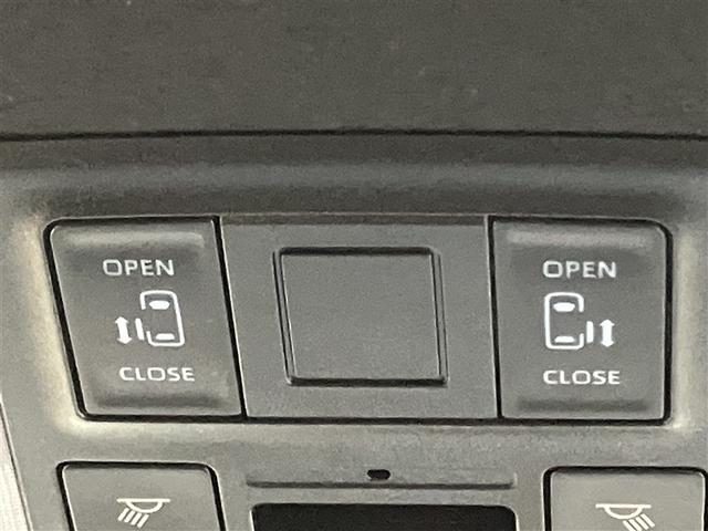 ヴォクシー S-G Rカメラ ミュージックプレイヤー接続可 メモリーナビ アルミホイル LEDヘッドランプ 横滑り防止装置 スマートキ キーレスエントリー 3列シート ナビ&TV フルセグテレビ ワンオーナー ETC(13枚目)