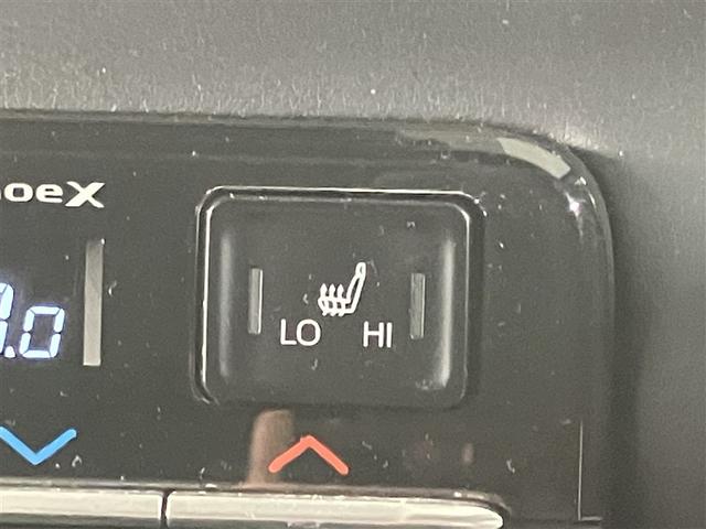 ヴォクシー S-G Rカメラ ミュージックプレイヤー接続可 メモリーナビ アルミホイル LEDヘッドランプ 横滑り防止装置 スマートキ キーレスエントリー 3列シート ナビ&TV フルセグテレビ ワンオーナー ETC(20枚目)