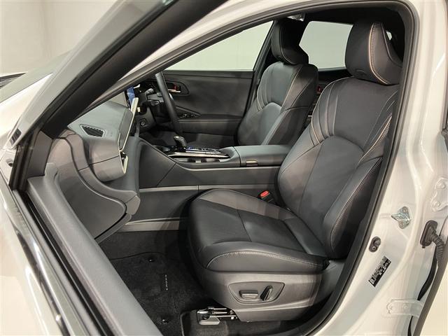 クラウンスポーツ Z AWD フルセグテレビ 1オーナー ETC車載器 ハーフレザー TVナビ クルコン 横滑り防止装置 エアバッグ AC100V ミュージックプレイヤー接続可 メモリナビ ドラレコ キーレス 盗難防止装置(18枚目)