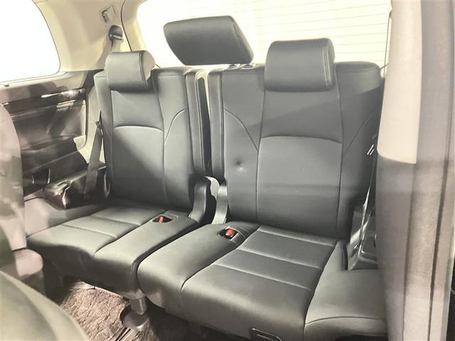 ヴェルファイア ３．５Ｚ　Ｇ　電動シート　エアロ　オートクルーズコントロール　アイドリングストップ　ＬＥＤライト　フルセグ　ミュージックプレイヤー接続可　ＤＶＤ再生　ＥＴＣ　３列シート　横滑り防止機能　エアバッグ　バックカメラ（26枚目）