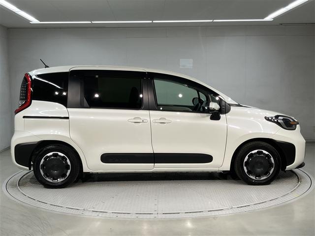 シエンタ ハイブリッドＺ　ＴＳＳ　ワンオーナ　エアバック　キーレスエントリー　ナビＴＶ　イモビライザー　整備記録簿　バックモニター　ＬＥＤヘッドライト　ＥＴＣ車載器　横滑り防止　スマートキー　オートエアコン　サイドエアバッグ（3枚目）