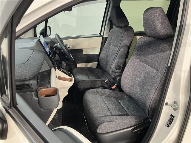 シエンタ ハイブリッドＺ　ＴＳＳ　ワンオーナ　エアバック　キーレスエントリー　ナビＴＶ　イモビライザー　整備記録簿　バックモニター　ＬＥＤヘッドライト　ＥＴＣ車載器　横滑り防止　スマートキー　オートエアコン　サイドエアバッグ（17枚目）