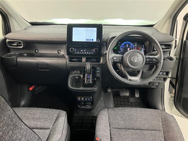 シエンタ ハイブリッドＺ　ＴＳＳ　ワンオーナ　エアバック　キーレスエントリー　イモビライザー　整備記録簿　バックモニター　ＬＥＤヘッドライト　ＥＴＣ車載器　横滑り防止　スマートキー　オートエアコン　サイドエアバッグ　ＷＳＲＳ（5枚目）