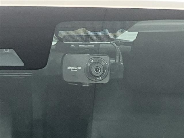 アクア Ｇ　ワンオーナ　ＶＳＣ　衝突軽減ブレーキ　メモリナビ　バックモニター　ＬＥＤ　クルーズコントロール　スマートキー　ＥＴＣ車載器　ＡＣ１００Ｖ　ドライブレコーダー　フルセグＴＶ　ナビＴＶ　パワーウィンドウ（10枚目）