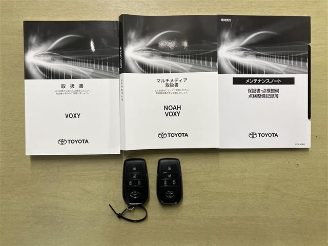 ヴォクシー Ｓ－Ｚ　ＤＶＤ再生機能　スマートキープッシュスタート　両側電動パワースライドドア　パワーウインドウ　１オナ　ＥＴＣ車載器　ＬＥＤライト　アルミホイール　盗難防止装置　記録簿　横滑り防止機能　キーフリー　ＡＢＳ（23枚目）