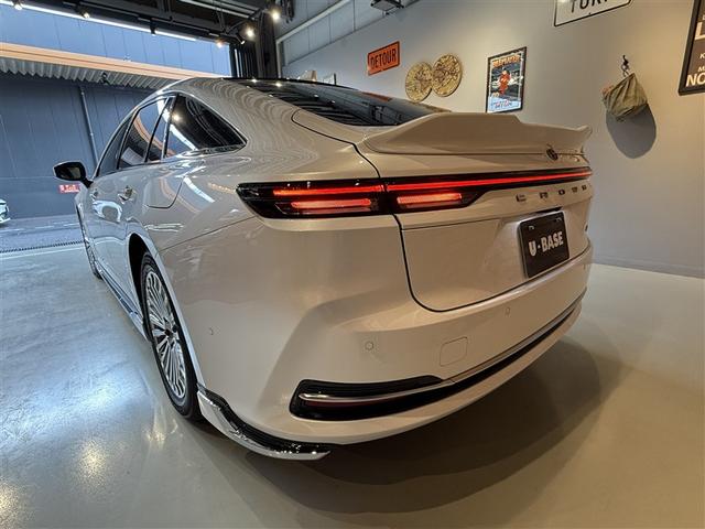 クラウン Ｚ　レザーシート　ＬＥＤヘッドライト　地デジＴＶ　ＡＢＳ　ＡＣ１００Ｖ　パワーシート　バックモニター　スマートキー　ＥＴＣ　ドライブレコーダー　アルミホイール　エアコン　盗難防止装置　メモリーナビ（6枚目）