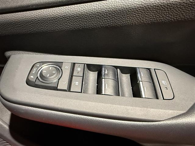 プリウス Z リアカメラ プリクラッシュ PWシート 1オーナ メモリナビ AC100V電源 LEDランプ ナビ・TV オートクルーズ アルミホイール ドライブレコーダ AC 運転席エアバッグ 横滑り防止装置(6枚目)