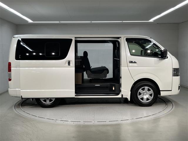 ハイエースバン スーパーGL ダークプライムII LEDヘットライト メモリーナビゲーション ミュージックプレイヤー接続可 地デジ スマキー ABS 盗難警報装置 運転席エアバッグ オートエアコン パワーウインドウ 記録簿 ESC ドラレコ ETC(3枚目)