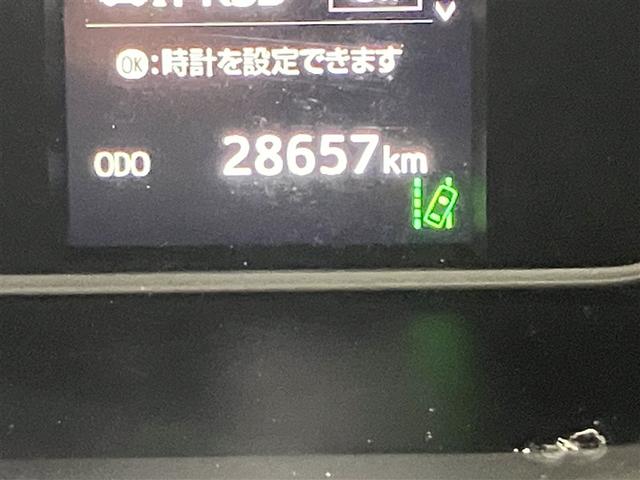 ハイエースバン スーパーGL ダークプライムII LEDヘットライト メモリーナビゲーション ミュージックプレイヤー接続可 地デジ スマキー ABS 盗難警報装置 運転席エアバッグ オートエアコン パワーウインドウ 記録簿 ESC ドラレコ ETC(16枚目)