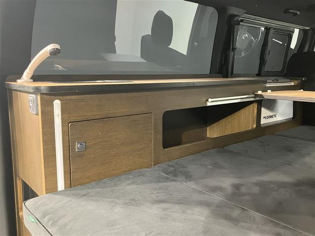 ハイエースバン スーパーGL ダークプライムII LEDヘットライト メモリーナビゲーション ミュージックプレイヤー接続可 地デジ スマキー ABS 盗難警報装置 運転席エアバッグ オートエアコン パワーウインドウ 記録簿 ESC ドラレコ ETC(25枚目)