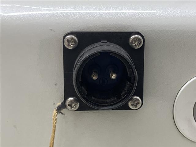 ハイエースバン スーパーGL ダークプライムII LEDヘットライト メモリーナビゲーション ミュージックプレイヤー接続可 地デジ スマキー ABS 盗難警報装置 運転席エアバッグ オートエアコン パワーウインドウ 記録簿 ESC ドラレコ ETC(29枚目)