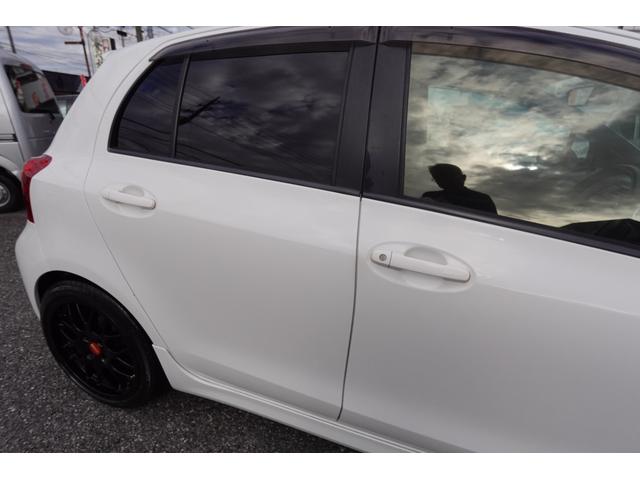 ヴィッツ TRDターボM ツインカムICターボ150PS社外ナビ地デジ 純正ETCバックカメラモデリスタ3連メーター純正HIDライトLEDフォグ純正エアロBBS17インチアルミウインカーミラープライバシーガラスセンター2本出(34枚目)