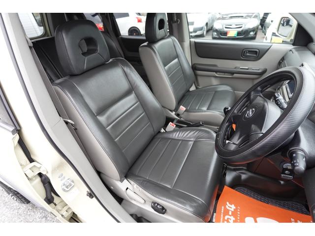 エクストレイル Ｓ　純正５速ＮＴ社外１６インチアルミ純正カラー電動格納ドアミラープライバシーガラスパナソニック製ナビＥＴＣマニュアルエアコンキーレス切替式４ＷＤレザーシート＆防水フロアー修復歴無し記録簿付き２オーナー車（44枚目）