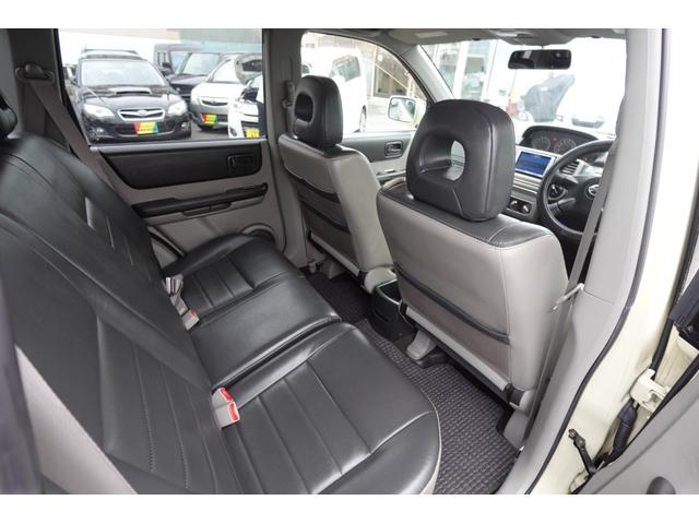 エクストレイル Ｓ　純正５速ＮＴ社外１６インチアルミ純正カラー電動格納ドアミラープライバシーガラスパナソニック製ナビＥＴＣマニュアルエアコンキーレス切替式４ＷＤレザーシート＆防水フロアー修復歴無し記録簿付き２オーナー車（61枚目）