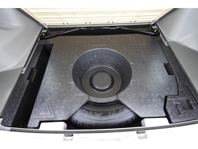 エクストレイル Ｓ　純正５速ＮＴ社外１６インチアルミ純正カラー電動格納ドアミラープライバシーガラスパナソニック製ナビＥＴＣマニュアルエアコンキーレス切替式４ＷＤレザーシート＆防水フロアー修復歴無し記録簿付き２オーナー車（69枚目）