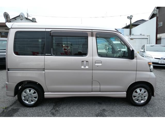 アトレーワゴン カスタムターボＲＳリミテッド　純正ナビ地デジ左側Ｐスライドドア純正ＨＩＤクリアーフォグランプ純正エアロ純正１３インチアルミウインカーミラープライバシーガラスフルオートエアコンバックモニター両席エアーバックＡＢＳ修復歴無取説記録簿付（15枚目）