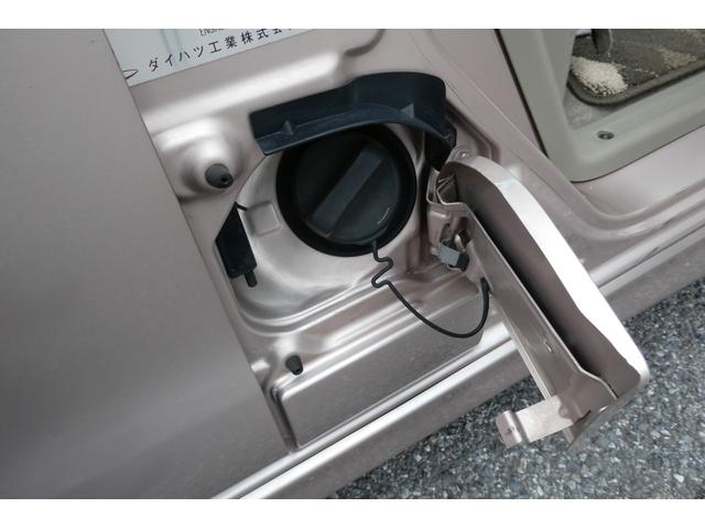 アトレーワゴン カスタムターボＲＳリミテッド　純正ナビ地デジ左側Ｐスライドドア純正ＨＩＤクリアーフォグランプ純正エアロ純正１３インチアルミウインカーミラープライバシーガラスフルオートエアコンバックモニター両席エアーバックＡＢＳ修復歴無取説記録簿付（34枚目）